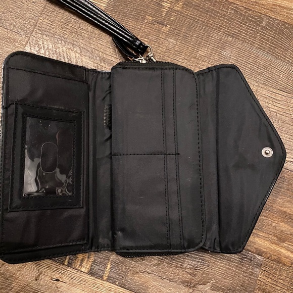 Wristlet - Picture 3 of 4